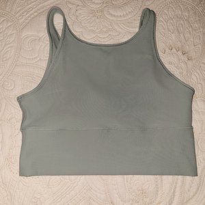 Lululemon power pivot tank size 10